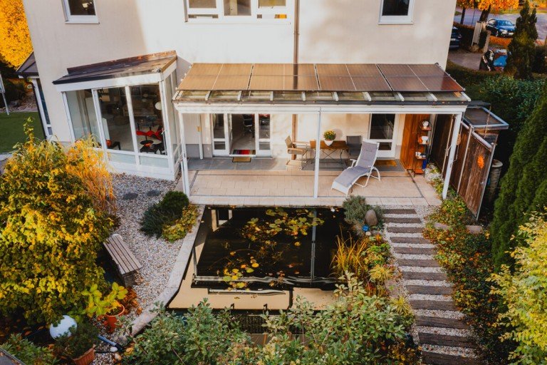 SE-Immobilien Gr�felfing Erdgeschosswohnung Townhouse-Feeling durch exklusiven, separaten Zugang + Gro�z�gige Gartenresidenz in Toplage