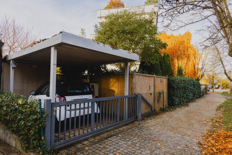 Carport Erdgeschosswohnung Gr�felfing