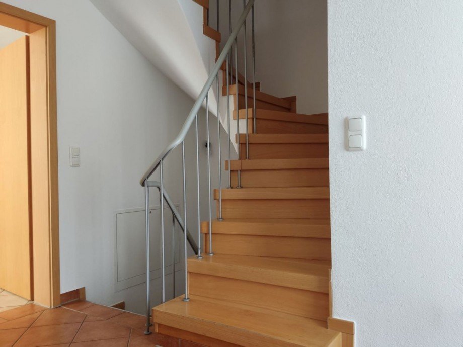 Treppe EG Doppelhaush�lfte Karlsfeld