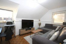 Wohnzimmer DG Freistehendes Mehrfamilienhaus mit vier Wohneinheiten und baldiger U-Bahn-Anbindung in direkter N�he.