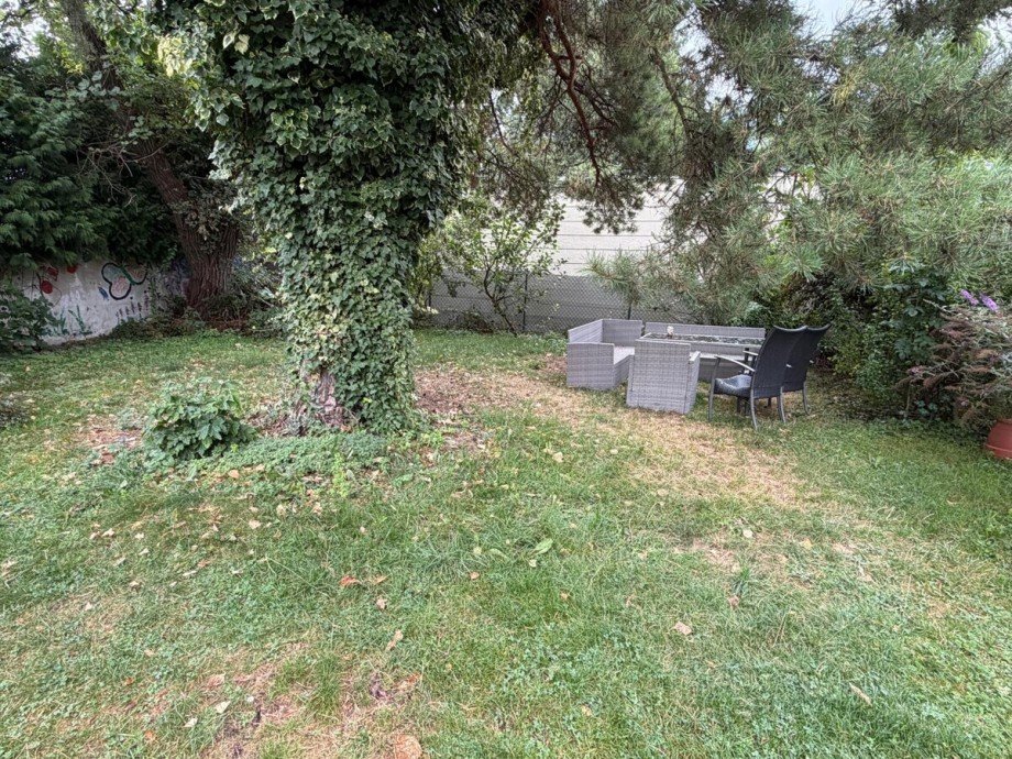 Garten Dachgeschosswohnung Gro�karolinenfeld