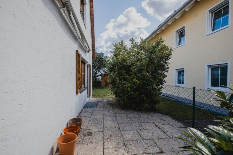 Hauptbild: Familienfreundliches Einfamilienhaus in ruhiger Lage mit gro�em Grundst�ck und viel Ausbaupotenzial.