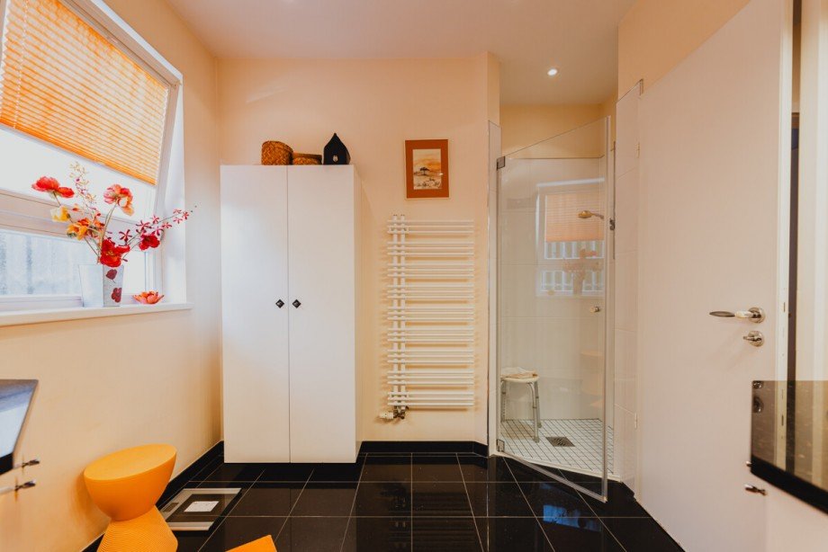 Badezimmer Erdgeschosswohnung Gr�felfing