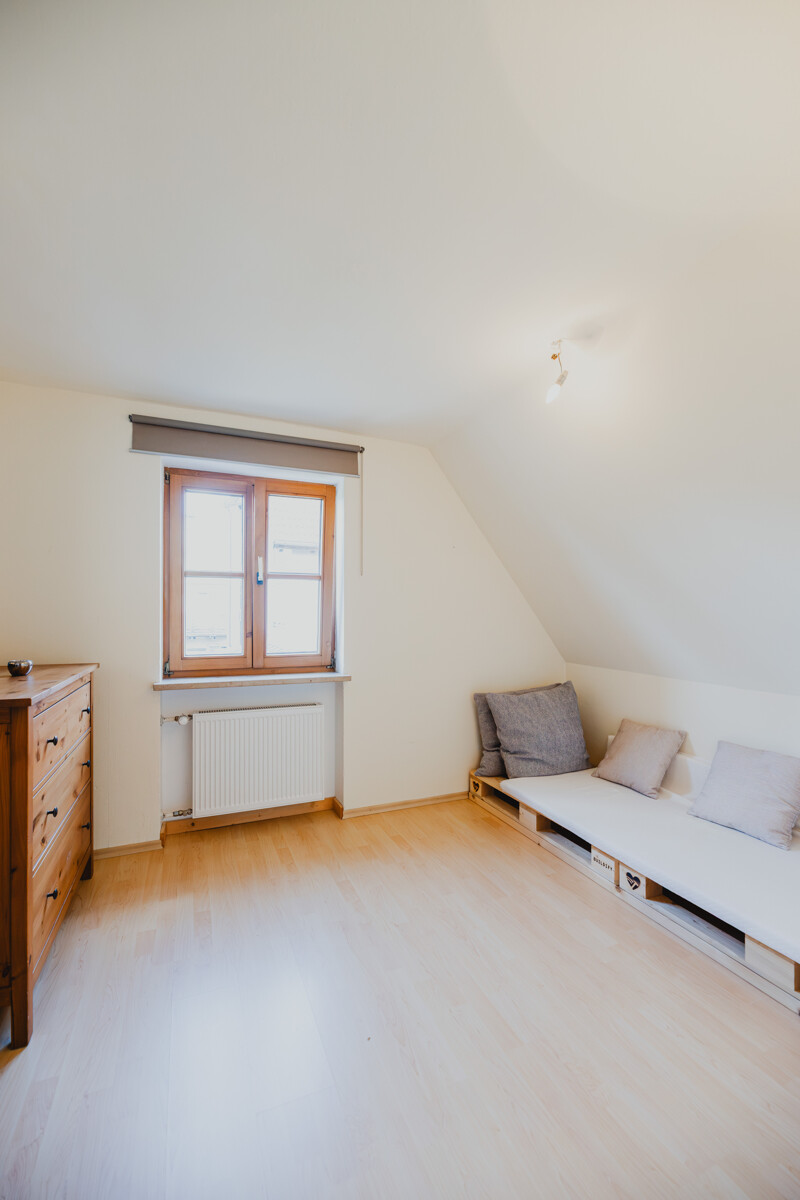 1. Kinderzimmer Einfamilienhaus Emmering