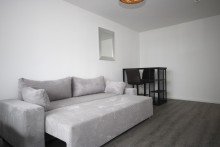 SE-Immobilien Komplett renoviertes, m�bliertes 1-Zimmer-Apartment mit Alpenblick.
