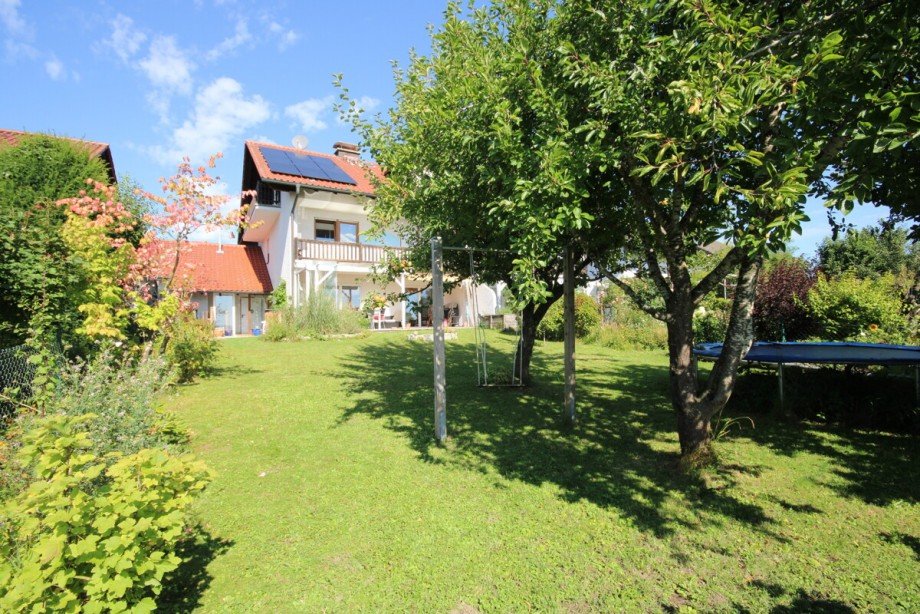 Garten Doppelhaush�lfte T�rkenfeld