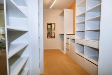 Ankleidezimmer Townhouse-Feeling durch exklusiven, separaten Zugang + Gro�z�gige Gartenresidenz in Toplage