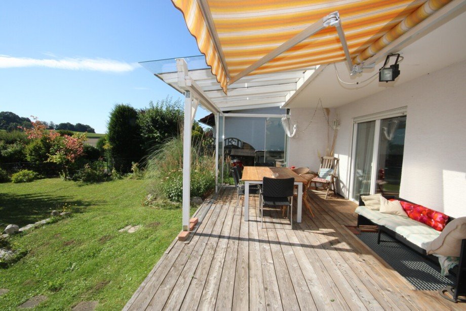 Terrasse Doppelhaush�lfte T�rkenfeld