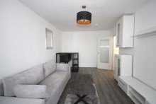 SE-Immobilien Komplett renoviertes, m�bliertes 1-Zimmer-Apartment mit Alpenblick.