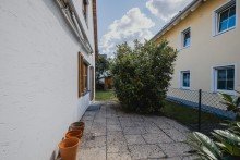 Terrasse Familienfreundliches Einfamilienhaus in ruhiger Lage mit gro�em Grundst�ck und viel Ausbaupotenzial.
