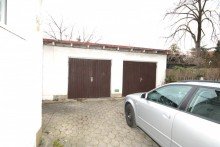 Garage Rarit�t! Renovierungsbed�rftiges Haus auf einem Grundst�ck von 980 m� mit Einliegerwohnung