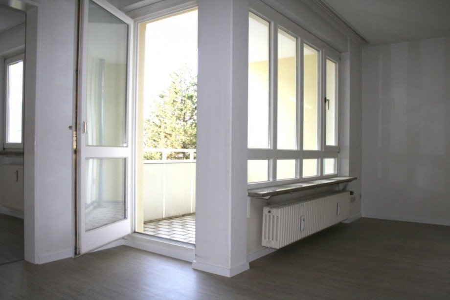 Blick von Essbereich Etagenwohnung Germering