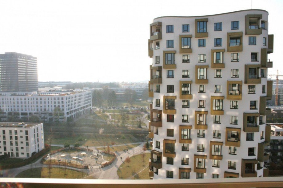 Balkonaussicht Westen Etagenwohnung M�nchen