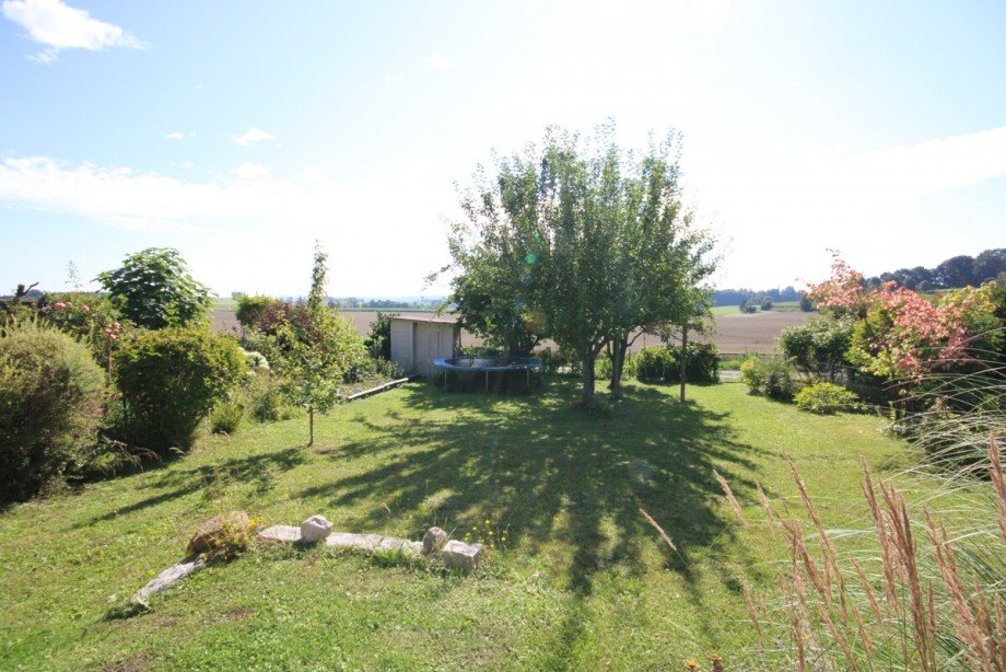 Garten Doppelhaush�lfte T�rkenfeld