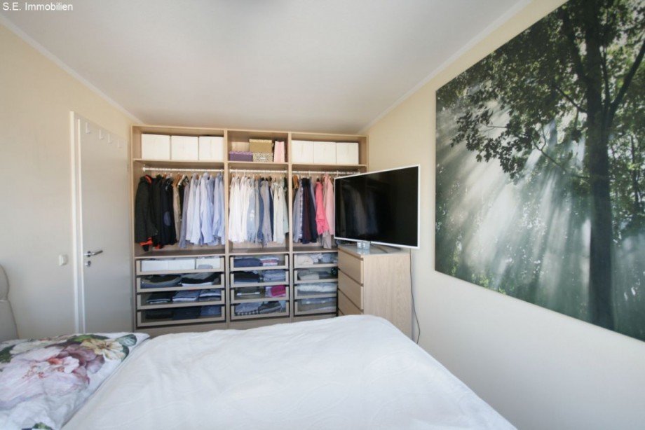 Schlafzimmer 2. Bild Wohnung Aschheim