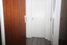 Diele Komplett renoviertes, m�bliertes 1-Zimmer-Apartment mit Alpenblick.
